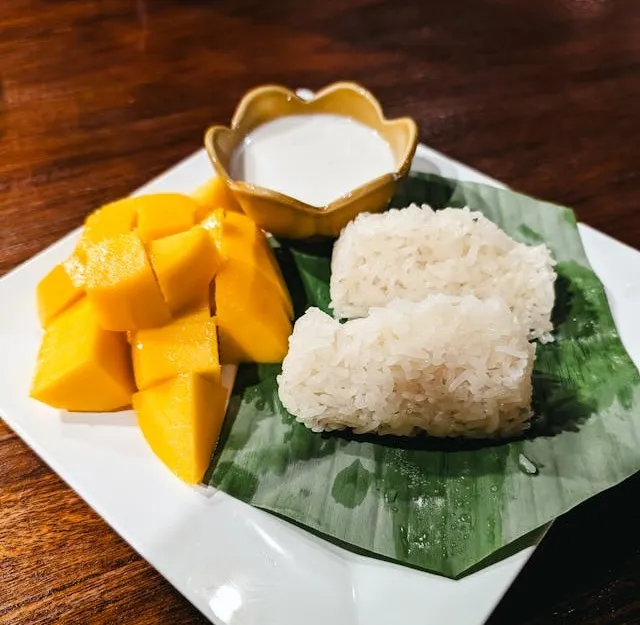 Mango sticky rice