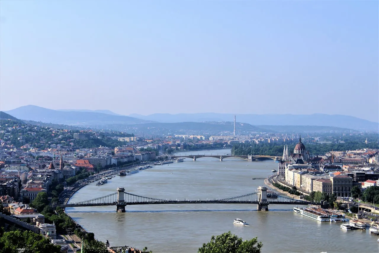 Parlamento de Budapest al atardecer