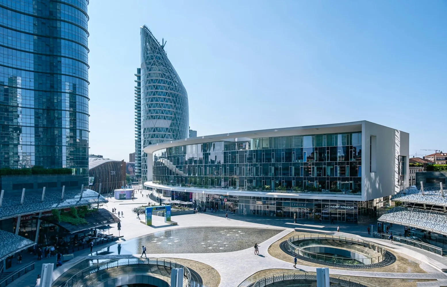 Piazza Gae Aulenti en Milán